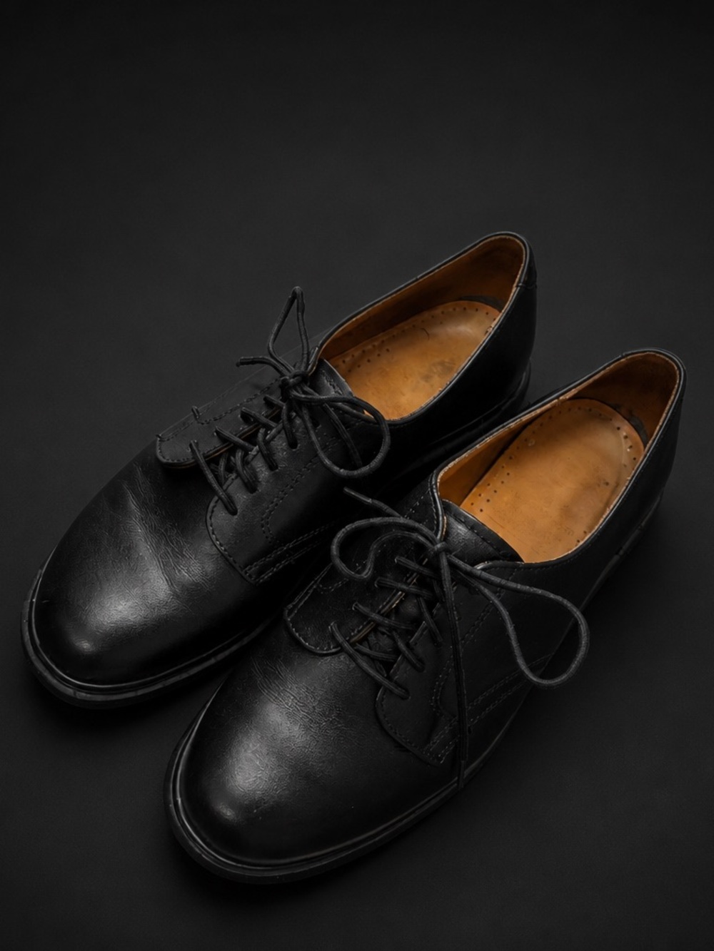 Dr. Martens Womens Black Leather Lace-Up Oxfords